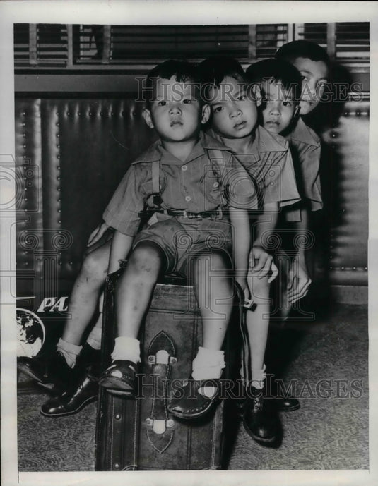 1947 Press Photo The 4 Tjon brothers arrive in NYC from Dutch Guiana - nea29513 - Historic Images
