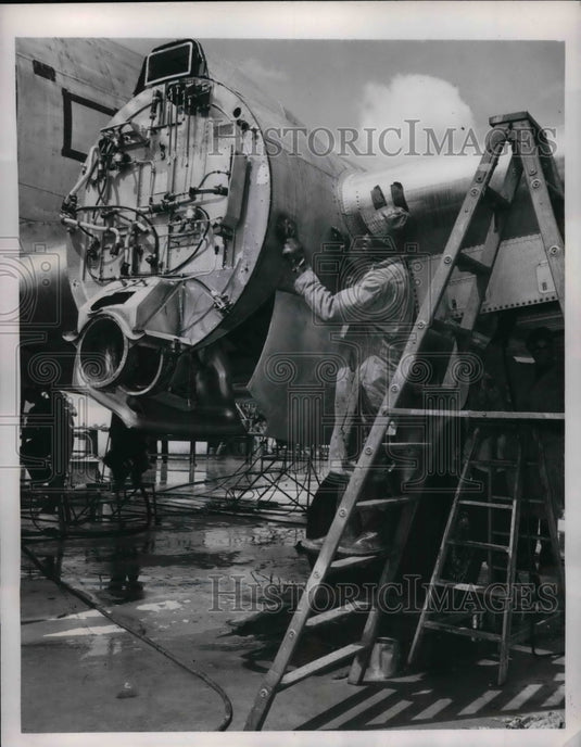 1949 Plane Four - Historic Images