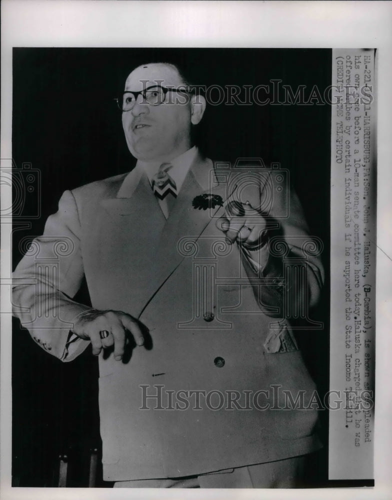 1951 Press Photo Senator John Haluska Of Cambia Testifies on Bribery Charges-Historic Images