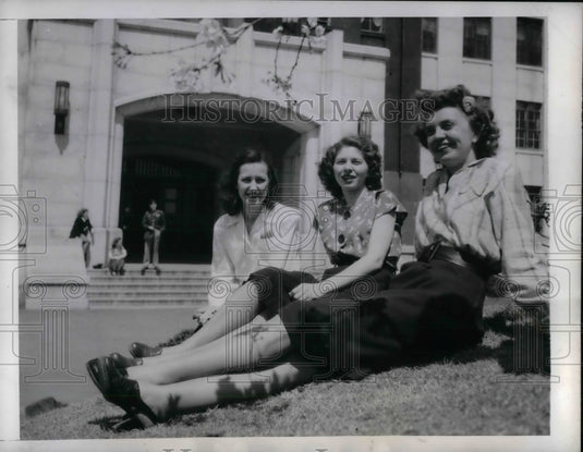 1947 Secys on Long Island, NY, M Friedman,L Garden,C McLAin - Historic Images
