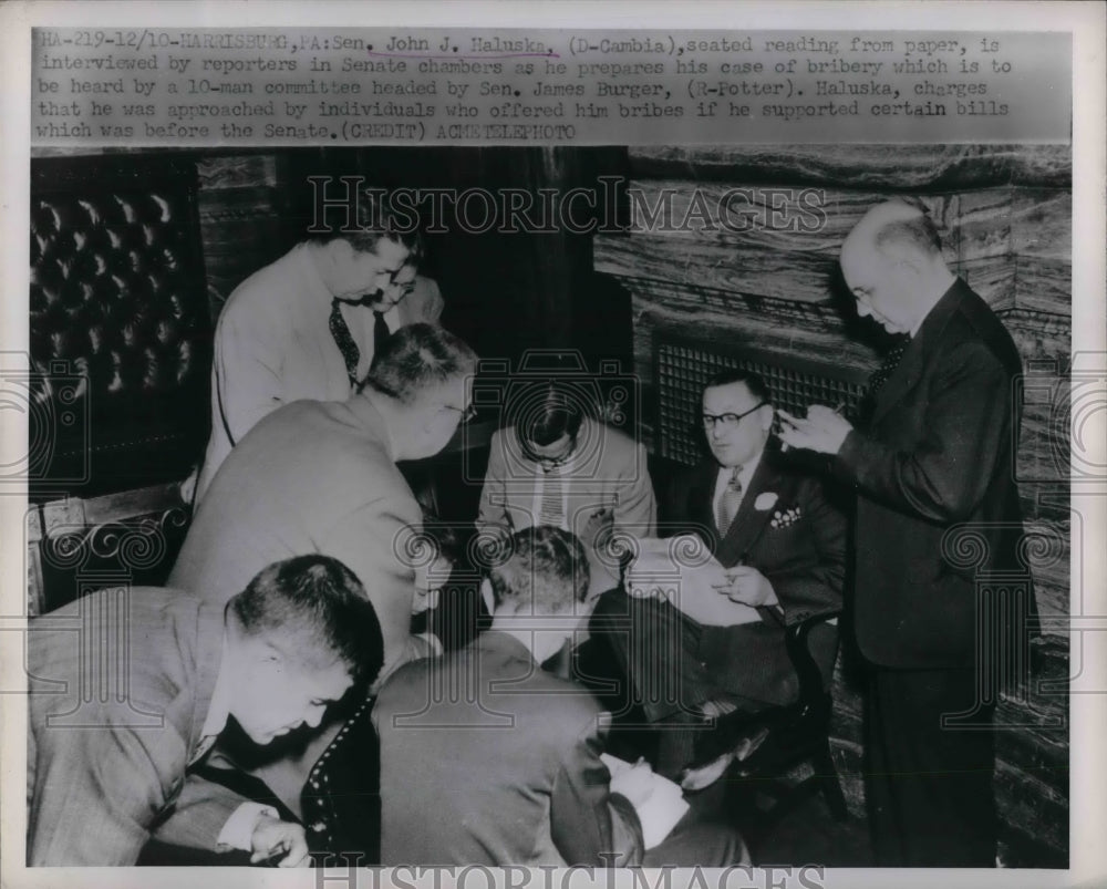 1951 Press Photo Sen. John J. Haluska on bribery case w/ Sen. James Burger - Historic Images
