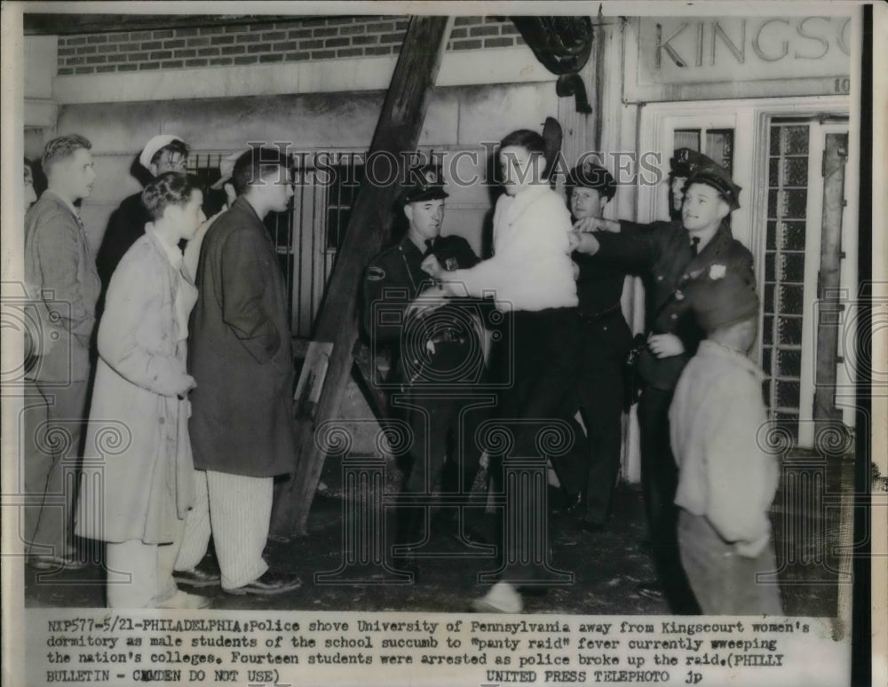 1952 Press Photo Univ of Penn, students & poice at womens dorm - nea30583 - Historic Images