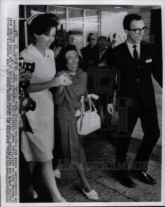 1966 Esperanza del Valle Vasquez 1st patient to recover from an - Historic Images