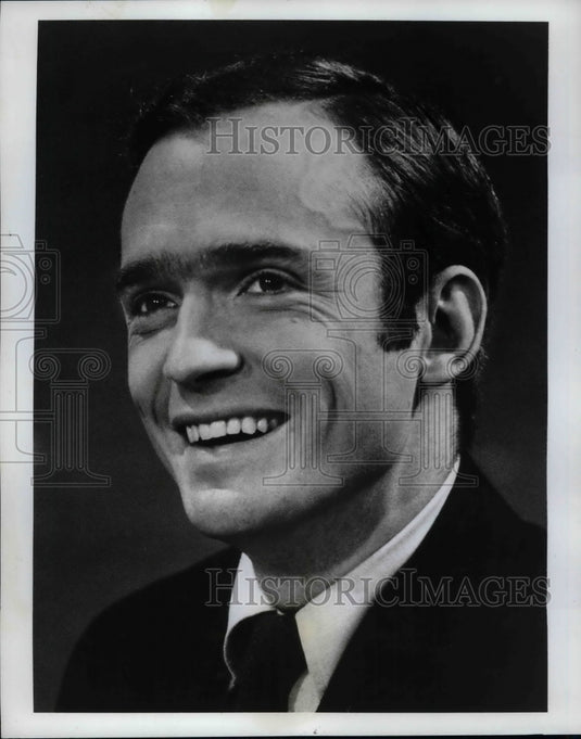 1969 Press Photo American TV Talk Host Dick Cavett in "The Dick Cavett show" - Historic Images