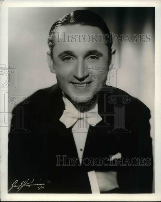 1944 Chester Dolphin at Palace Theatre - Historic Images