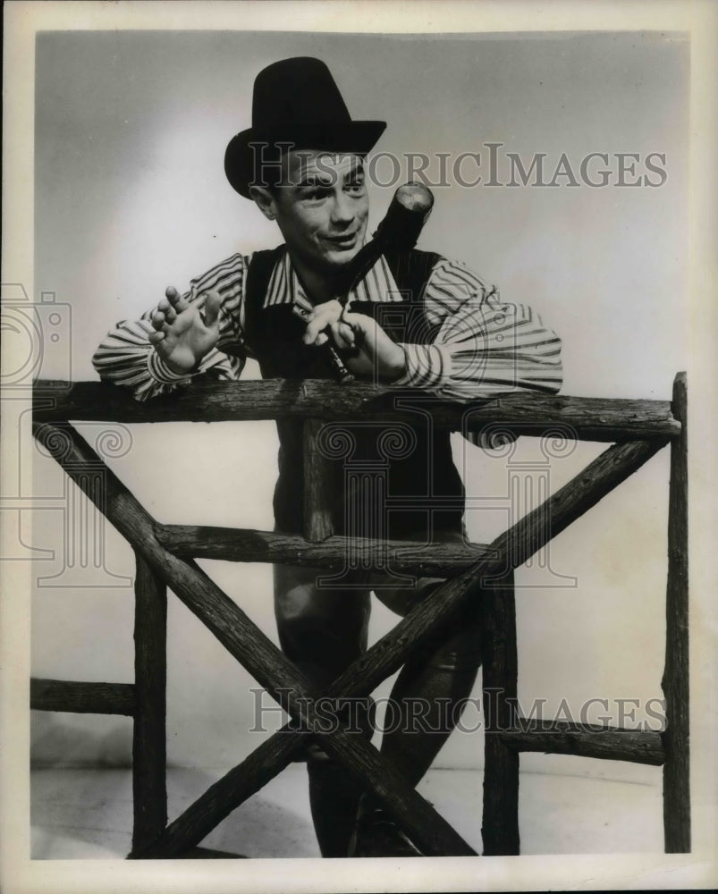 Gordon Gooding 1951 Gordon Goodman - Historic Images