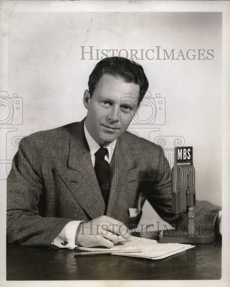 1946 George Carson Putnam, Narrator of &quot;Spotlight On America&quot; - Historic Images