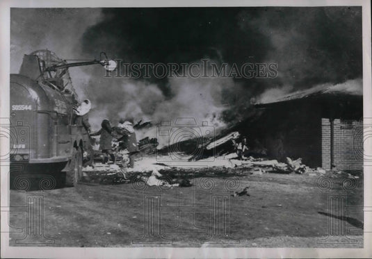1951 Press Photo Denver Colorado Firemen Blazing B-29 Superfortress Crash-Historic Images