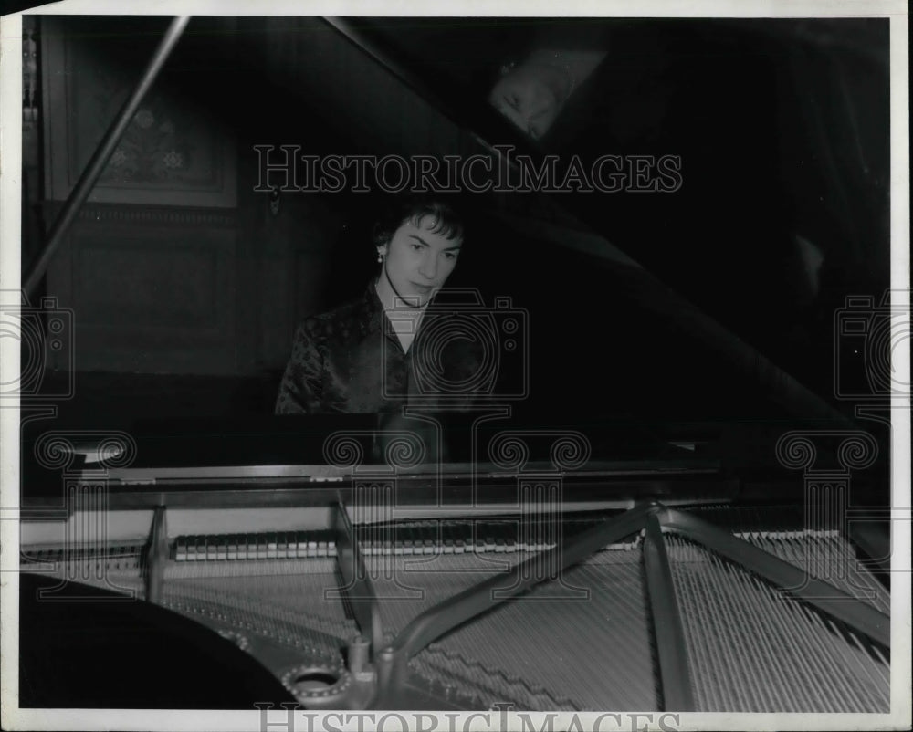 Press Photo Pianist with the Cleveland Orchestra - Historic Images