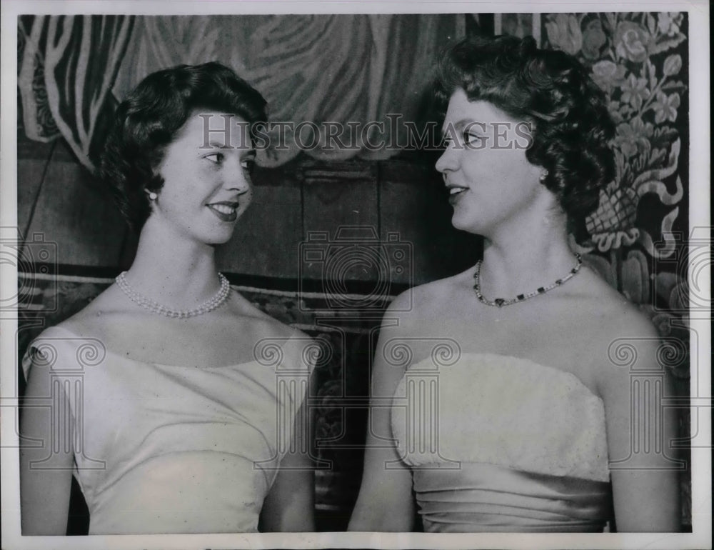1958 Press Photo Swedish Princesses Desiree And Birgitta To Attend Ball-Historic Images