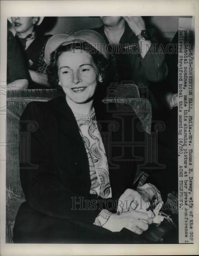1948 Press Photo Mrs Thomas Dewey Wife of Presidential Nominee - nea31412-Historic Images