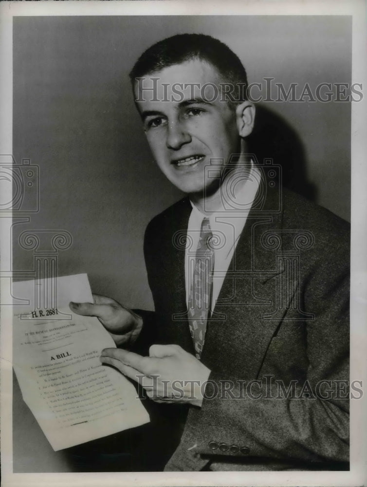 1949 Press Photo Rep Hugo S Sims Age 27 Youngest Member of Congress - nea31413-Historic Images