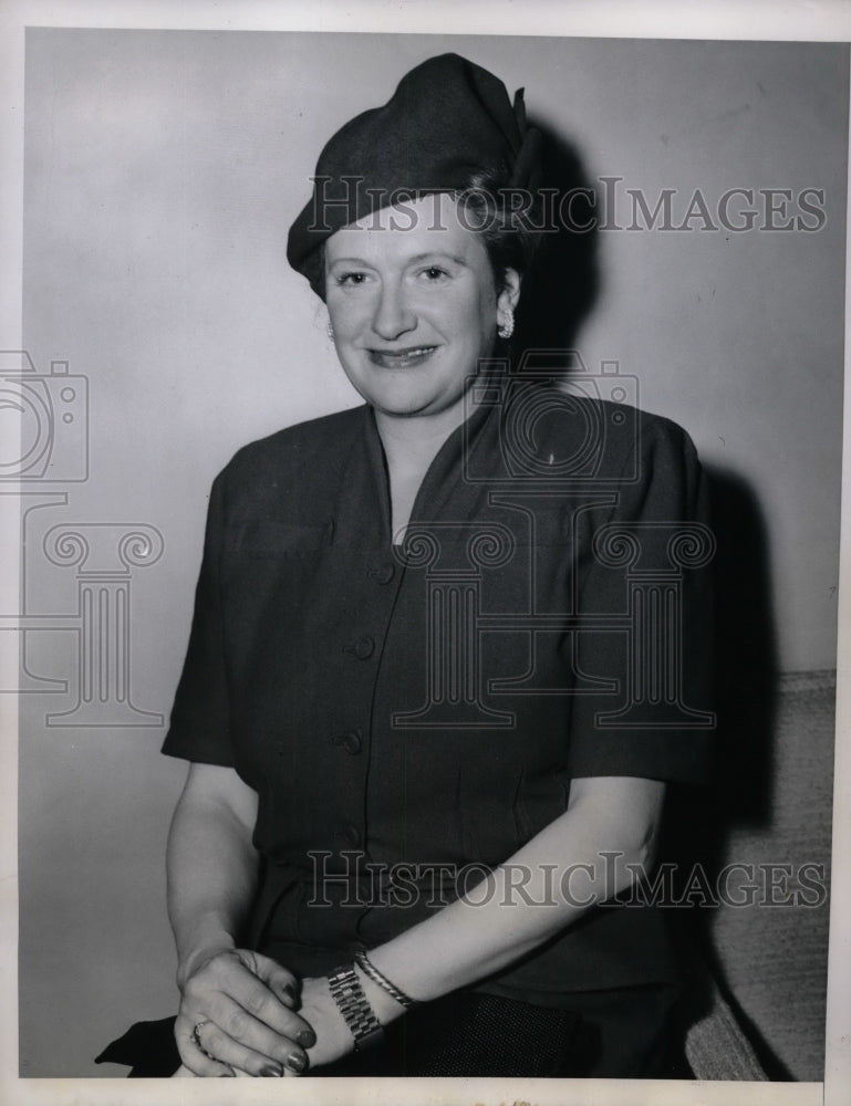 1947 English Actress Miss Jean Webster Brough After Arriving To US - Historic Images