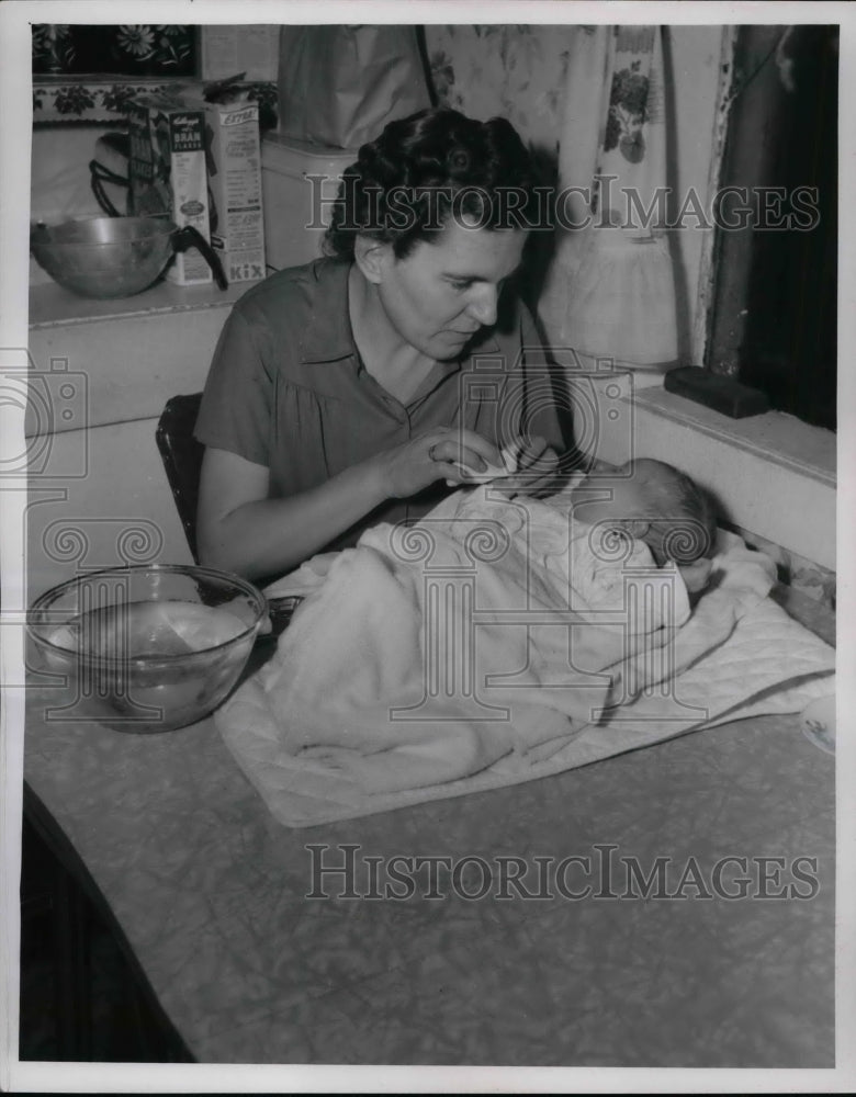 1955 Press Photo Clarence Hathaway Normal Son of Deaf Couple - nea31514 - Historic Images