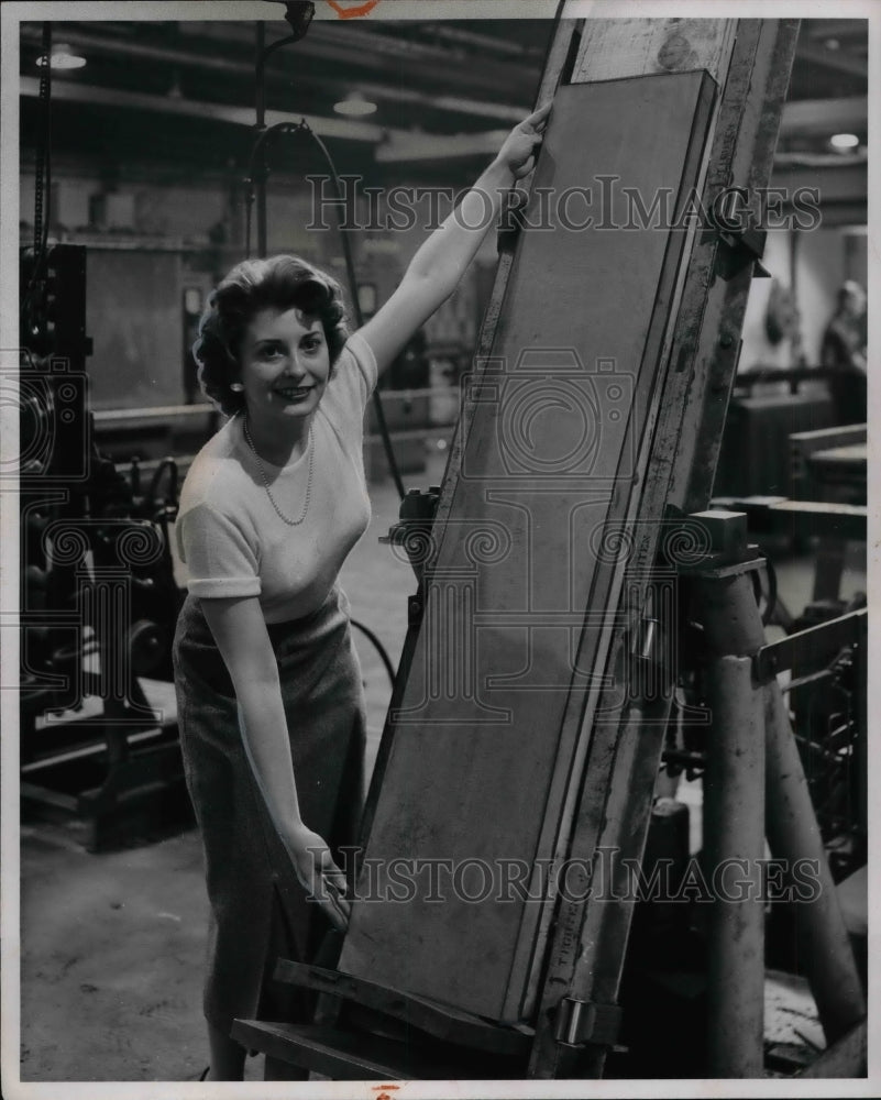 1961 Press Photo General Electric Molybdenum - nea31532 - Historic Images