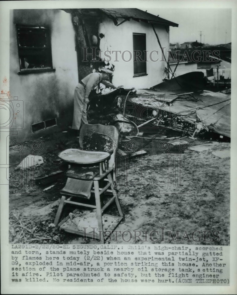 1950 Press Photo Plane Srikes House in Segundo, California - nea31554 - Historic Images