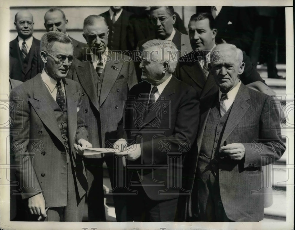 1939 Press Photo Vice President John Nance Garner, Sen William Driver & John Mil-Historic Images