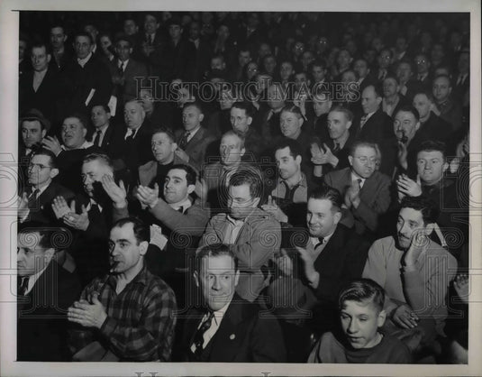 1946 Press Photo NYC transport workers union calls off strike - nea31941 - Historic Images