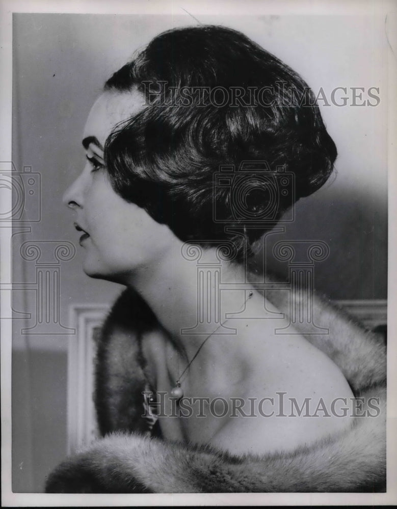 1959 Press Photo Side View of Beehive Style Hairdo, Hairstyle - nea32115-Historic Images