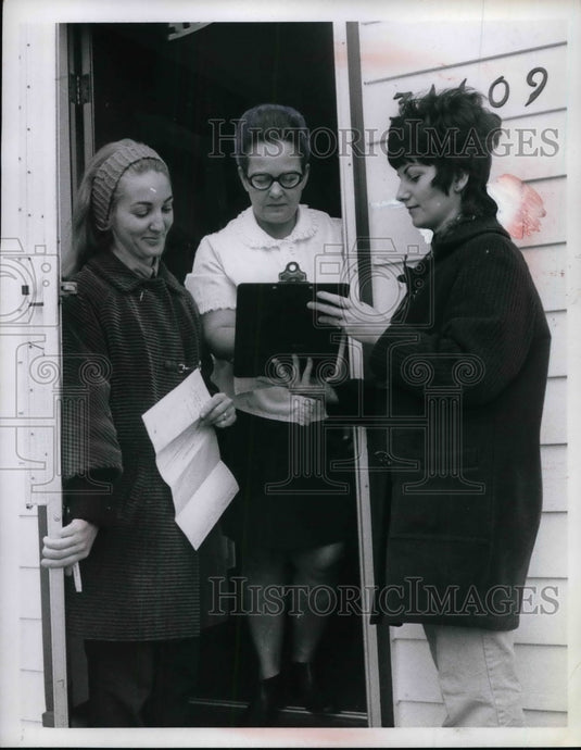 Mrs Louis Magas, Douglas Willowick Petition  - Historic Images