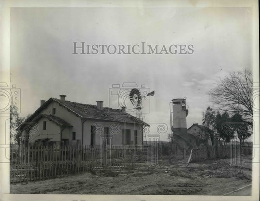1943 Press Photo Kasserine, Tunisia after being hit by tornadoes - Historic Images