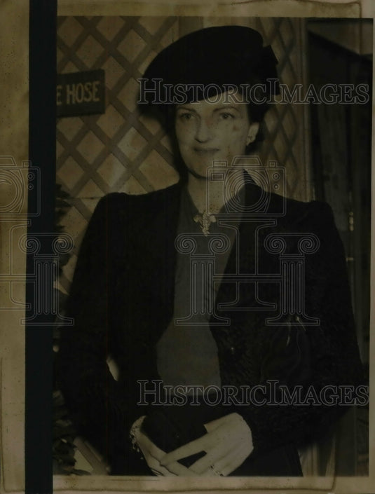 1938 Mrs. A. Eden - Historic Images