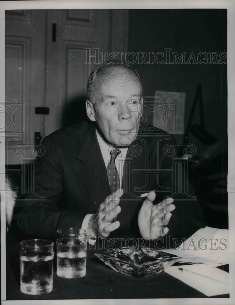 1957 Press Photo James Smith, testified,Asst. Secretary of Navy Air. - nea33122 - Historic Images