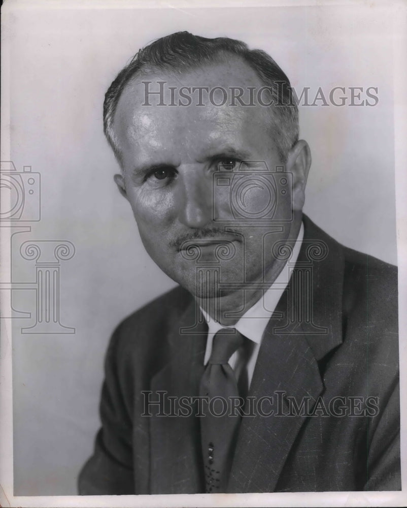 1955 Press Photo George Hiskey Manager Of Crile Hospital - nea33143 - Historic Images
