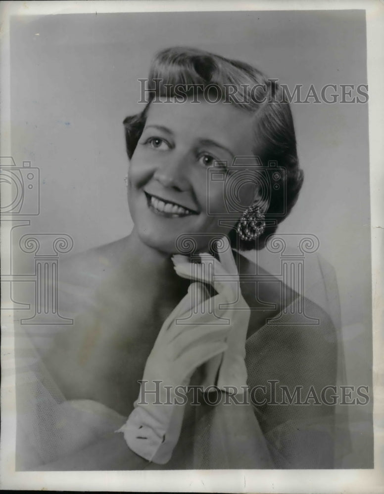 1956 Press Photo Mrs Hilma Sargent of Dickson North Dakota - nea33231 - Historic Images