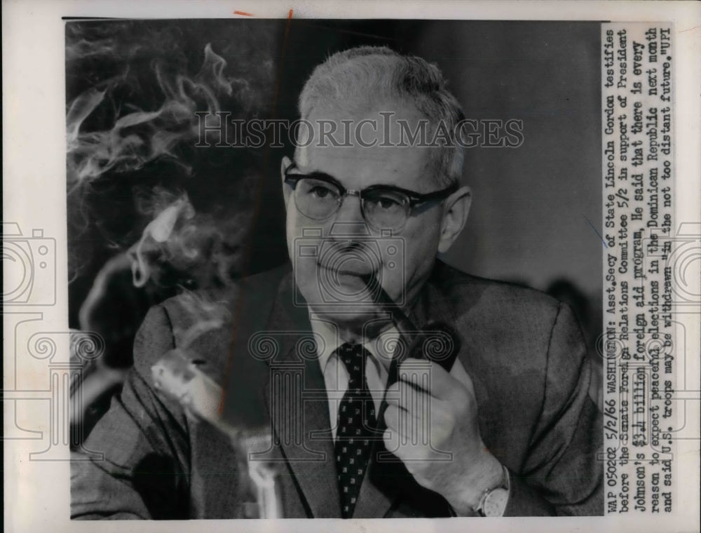 1966 Press Photo Asst Sec of State Lincoln Gordon - nea33592 - Historic Images