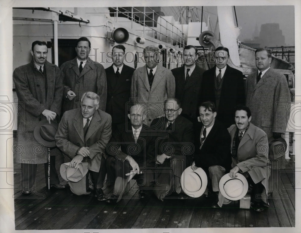 1941 Press Photo Group from the Carnegie Endowment for International Peace - Historic Images