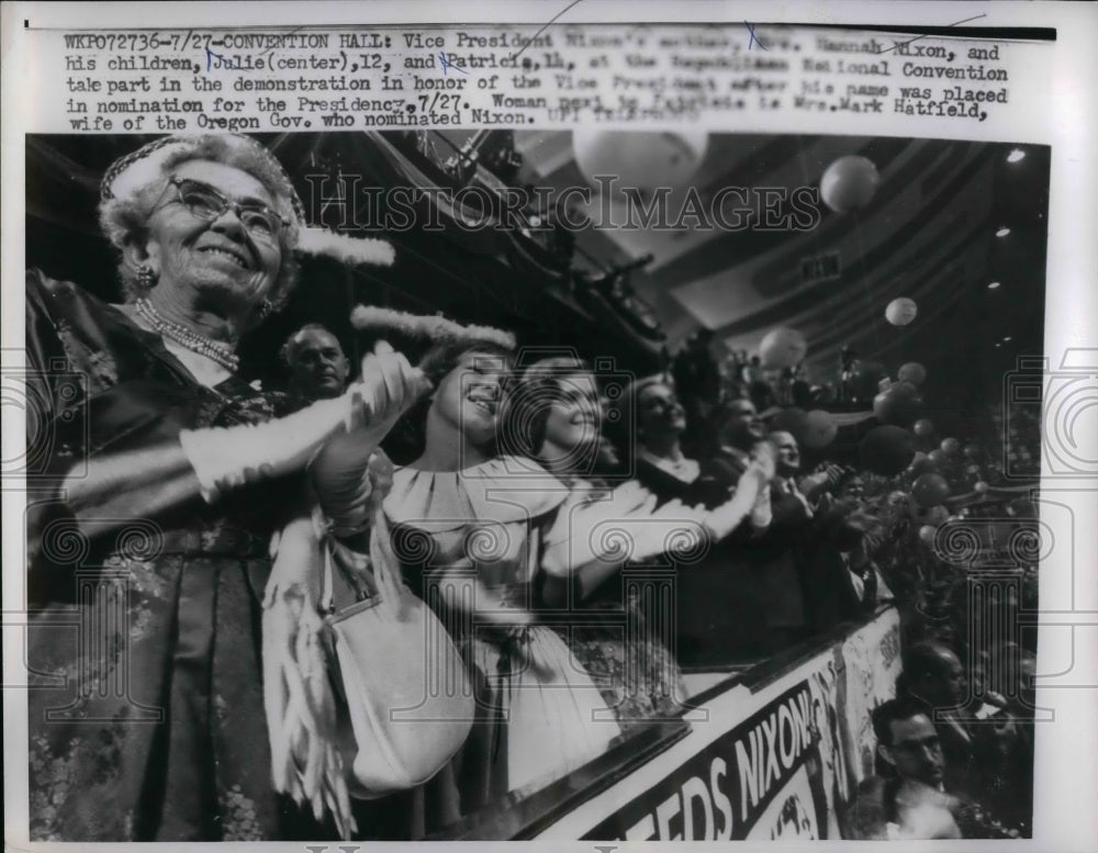 1960 Press Photo Nixon's family at GOP convention - nea33731-Historic Images