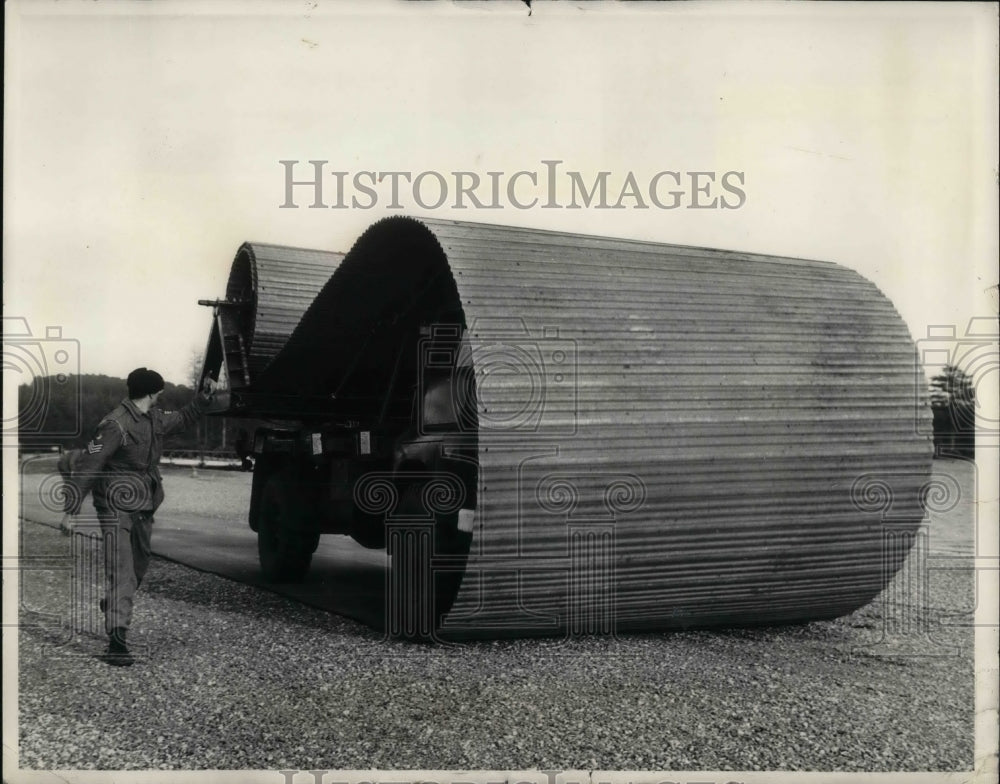 1970 Press Photo portable roadway carried on truck that dispenses it - nea34420-Historic Images