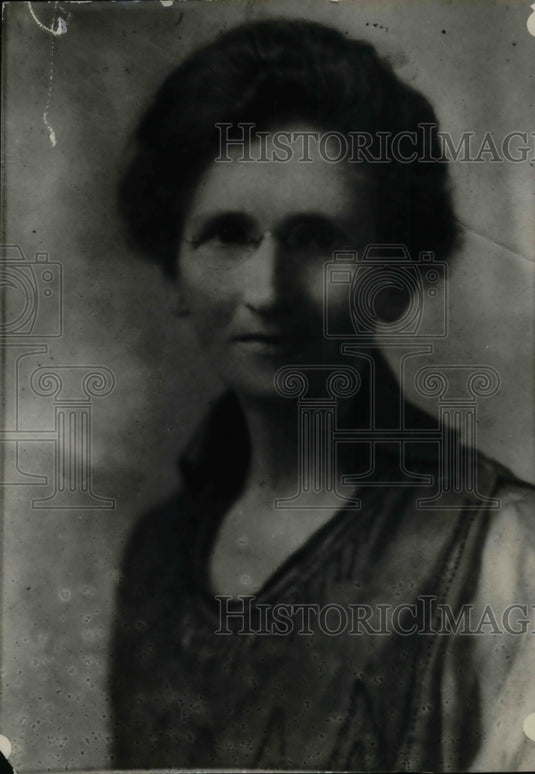 1921 Press Photo Miss Maggie S. Hathaway - Historic Images
