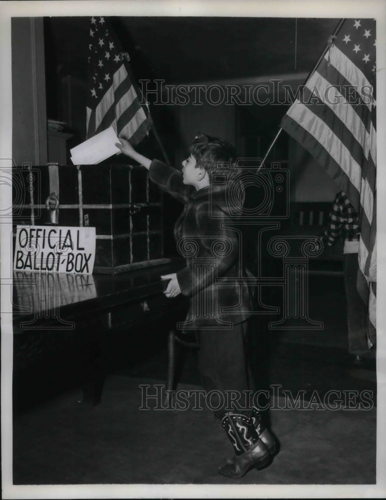 1949 Press Photo Anthony Velthe of Boys Brotherhood Republic - nea34532 - Historic Images