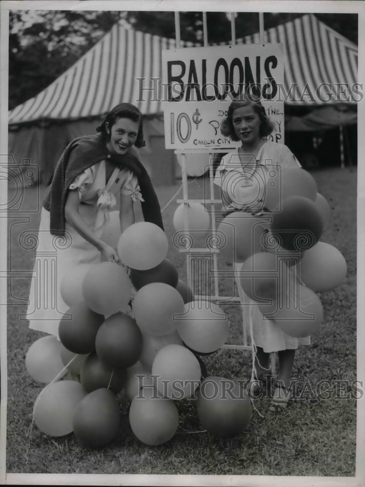 1937 Press Photo Mrs.J.C. Rathborne and Mrs. Harold D. Talbot at Greentree Fair.-Historic Images