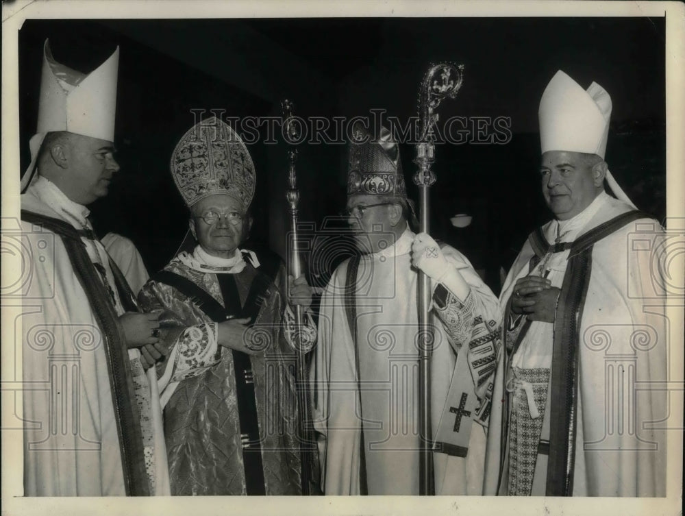 1958 Press Photo Most Rev HJ Carroll, Rev JF Dearden,Rev CF Carroll, - Historic Images