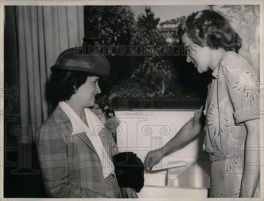 1944 Press Photo "Kitchen of Tomorrow" atOwens Ford Glass Co, Mrs Bubour, Moore - Historic Images