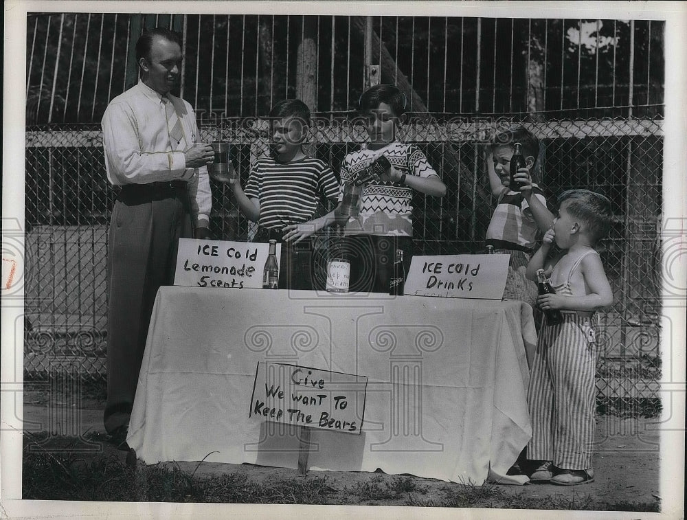 1949 Press Photo Decatur, Ill children &amp; their lemonade stand - Historic Images