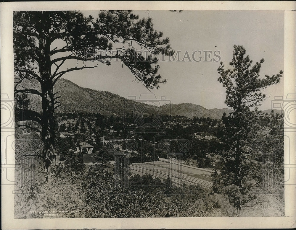 1927 Press Photo View of the monument in the Pike National Forest. - Historic Images