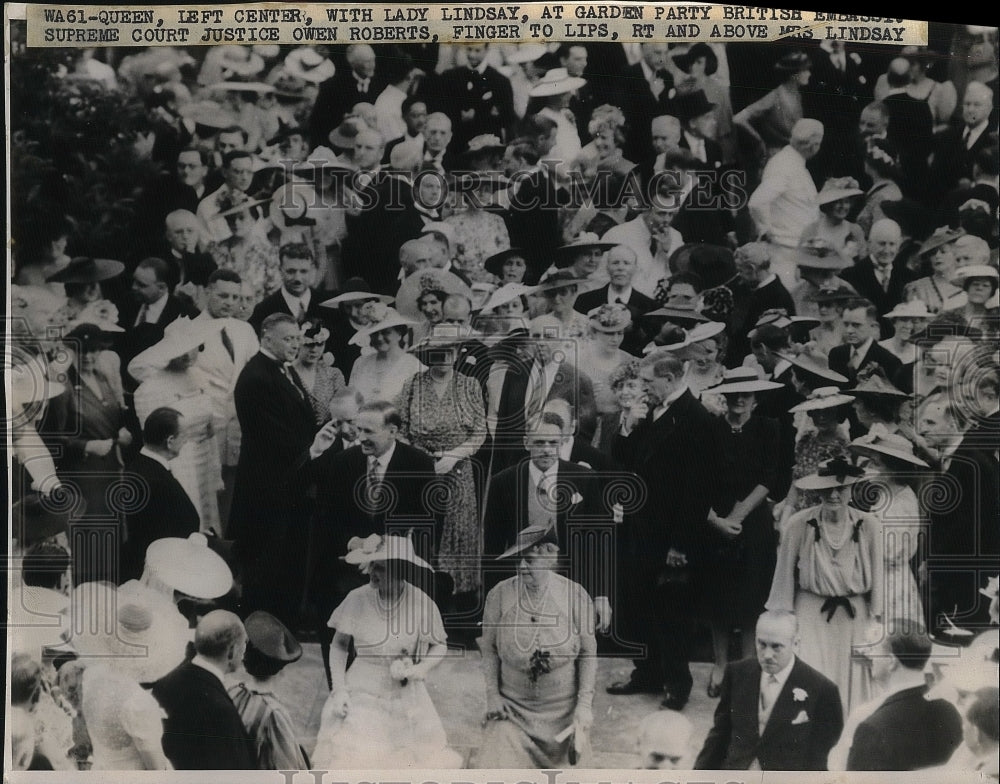 1939 Press Photo Crowd at garden party with Mrs Lindsay in D.C. - nea35367 - Historic Images