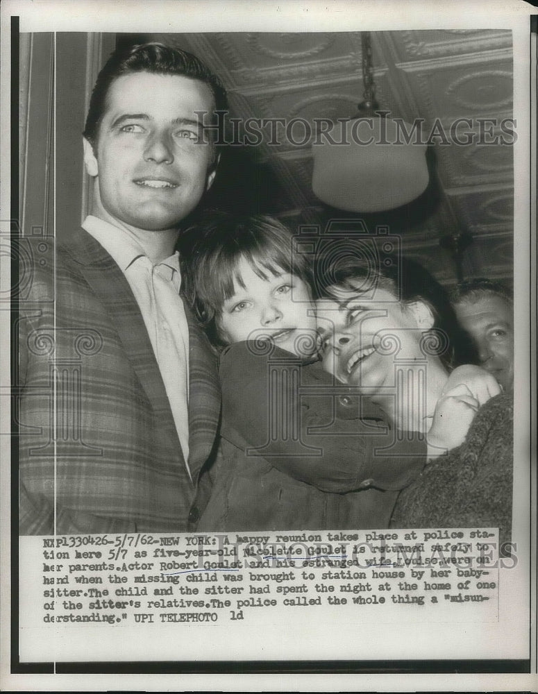 1962 Actor Robert Goulet, Estranged Wife &amp; Daughter - Historic Images