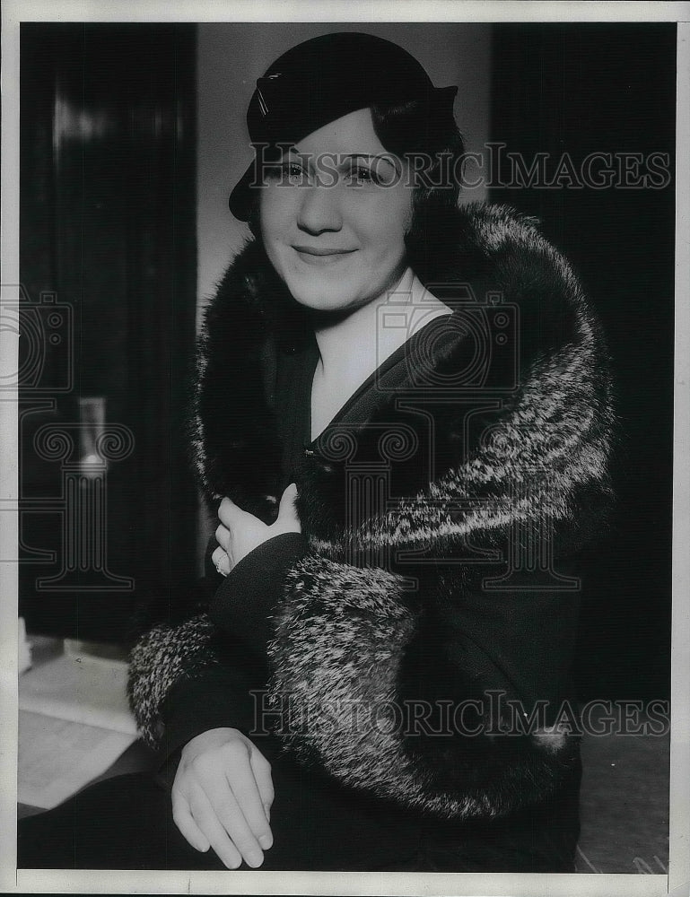1934 Singer/dancer Eva N. Nelson at court for auto accident - Historic Images