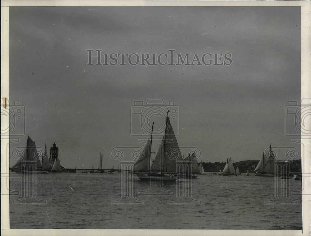 1934 Press Photo 2,200 Mile Race from Los Angeles to Honolulu - nea35721 - Historic Images