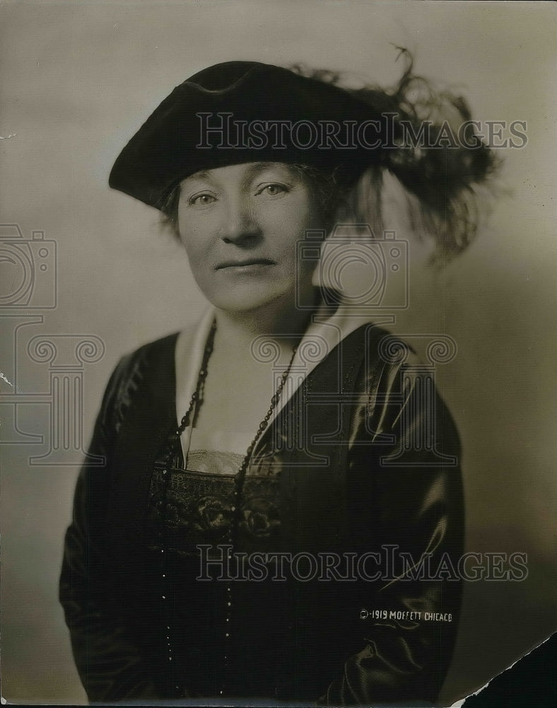 1920 Julah Andrews  - Historic Images