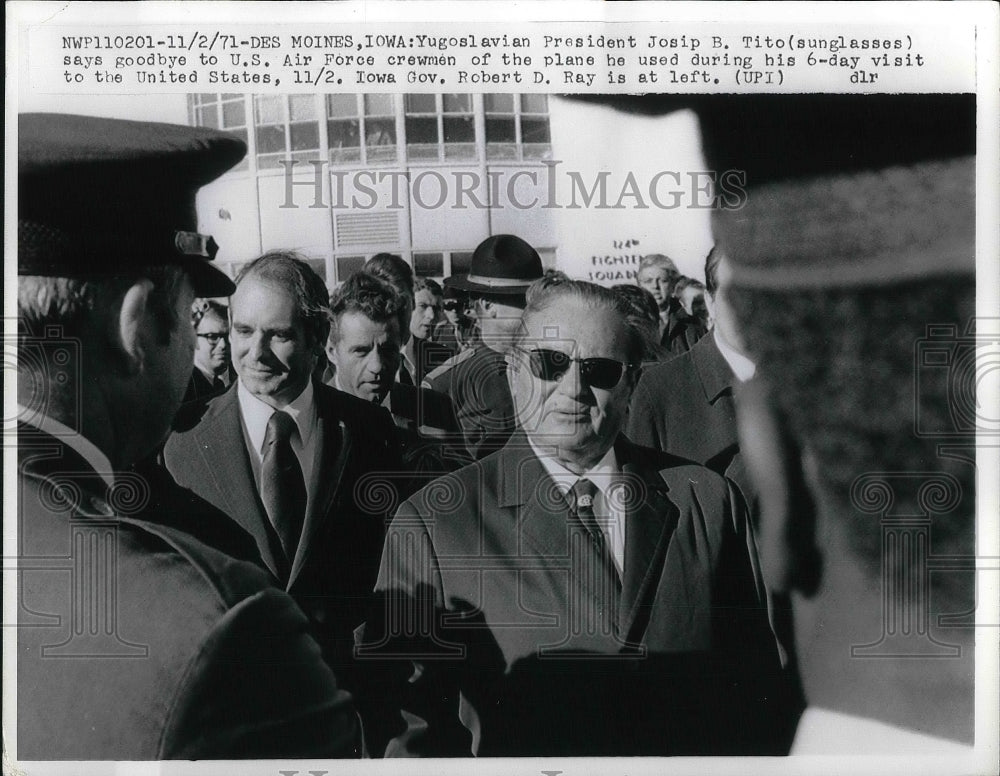 1971 Yugoslavian President Josip B. Tito, U.S. Air Force Crewmen - Historic Images