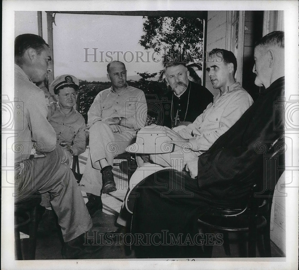 1943 Press Photo Father Al Lebel,R James,JM Quigg,JL McBlain,Babb,Mgr. Halbert - Historic Images