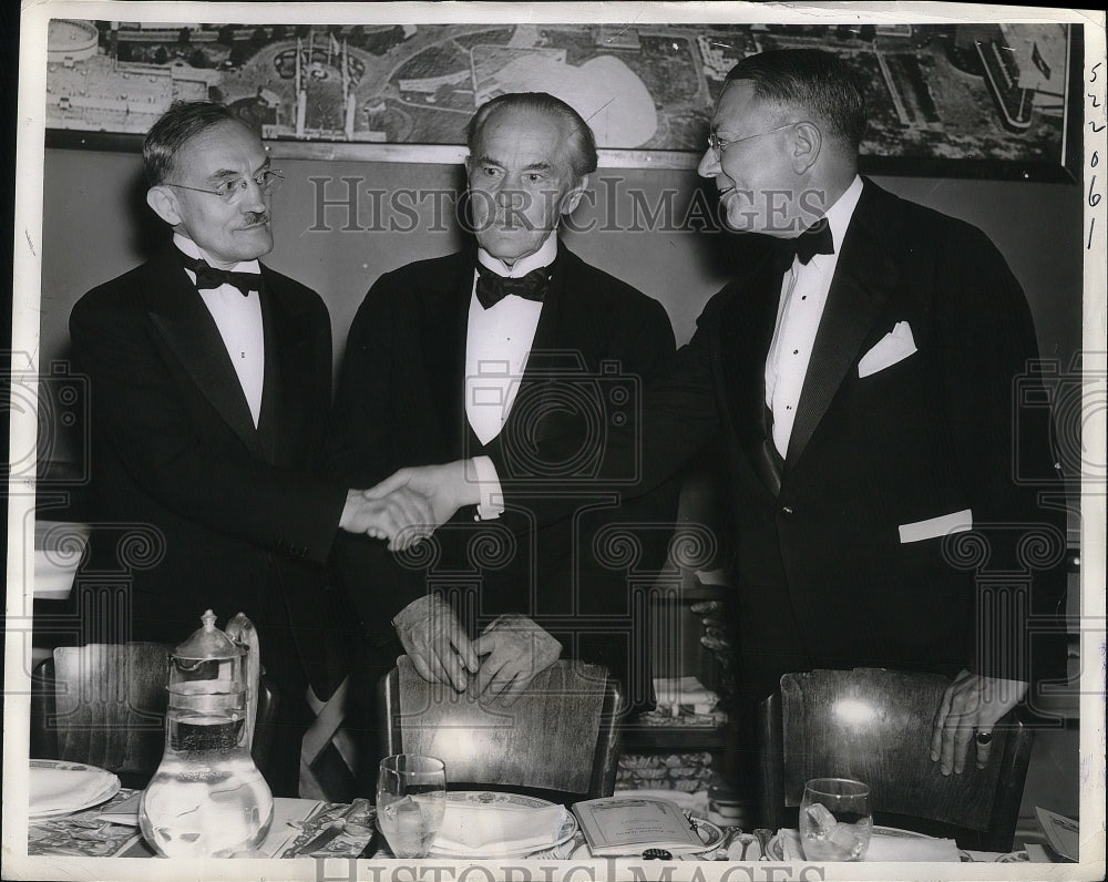 1939 Dr Gustav Eggloff,Dr Ales McGlicka,TH Taylor  - Historic Images