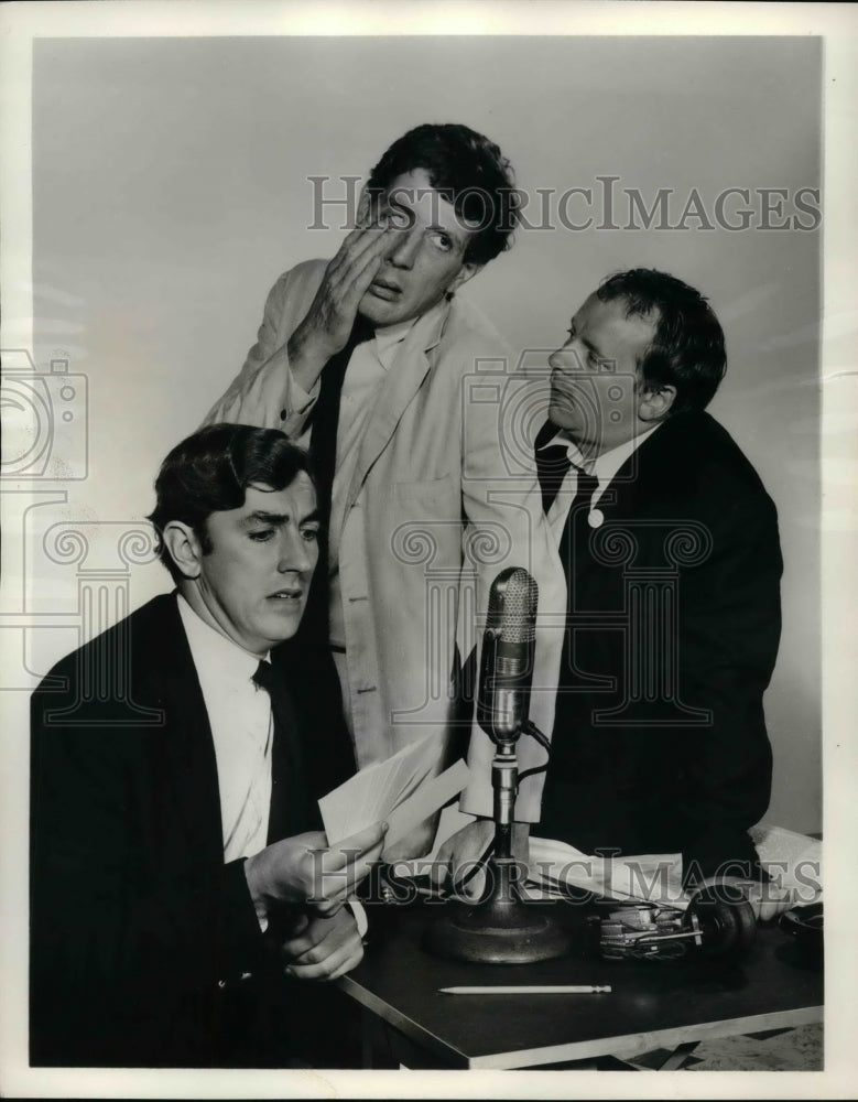 1963 Ed Sullivan, Peter Cook, Jonathan Miller & John Bird in "What's - Historic Images