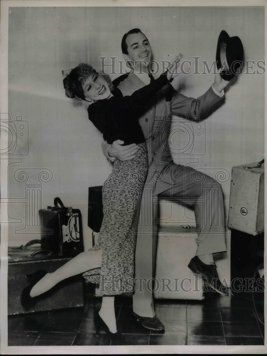 1936 Press Photo Ruth Harrison and Alex Fisher of the Ziegfeld Follies - Historic Images